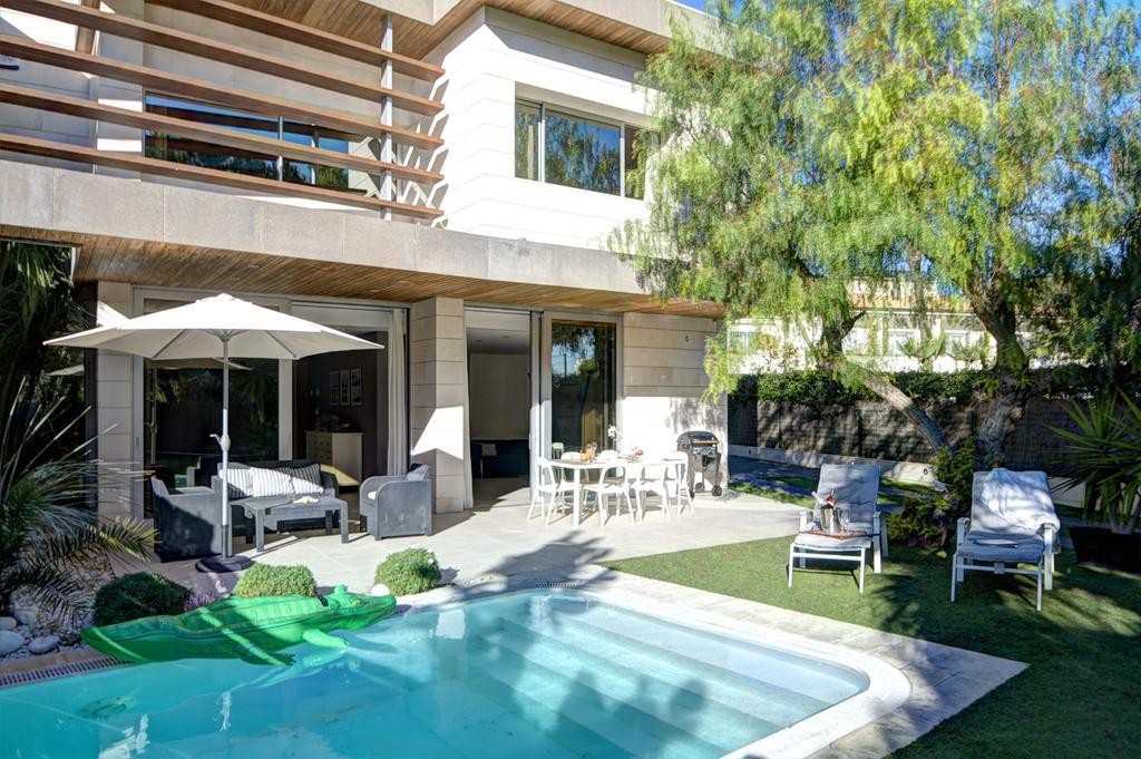 Villa Tarantino Sitges Exteriör bild