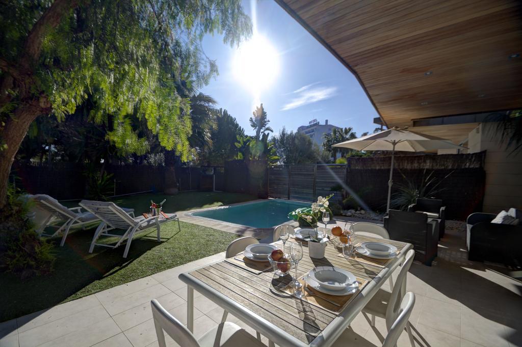 Villa Tarantino Sitges Exteriör bild